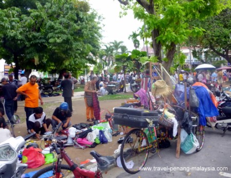 photo of the flea market in Armenian Street