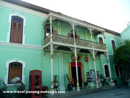 photo of the entrance of the Pinang Paranakan Mansion in Georgetown Penang
